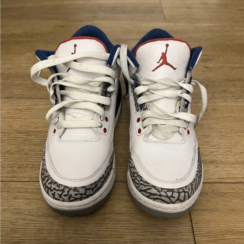 True blue 3s size 5.5